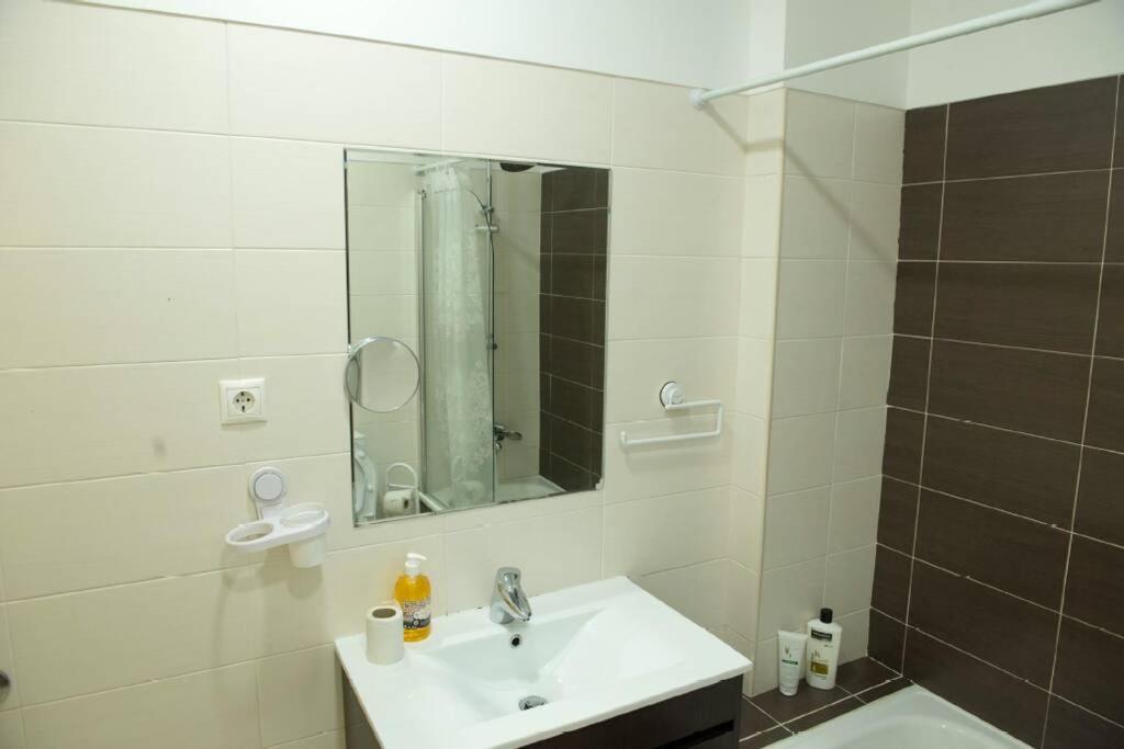 Apartamento Perto Do Centro De Lisboa Com Elevador Apartment Exterior photo